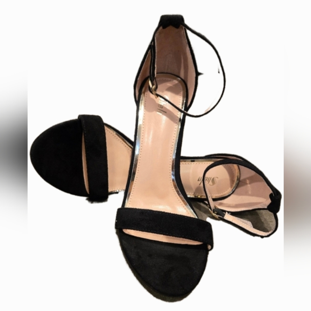 Womens black high heel.New without box ,original tag. Size 37
